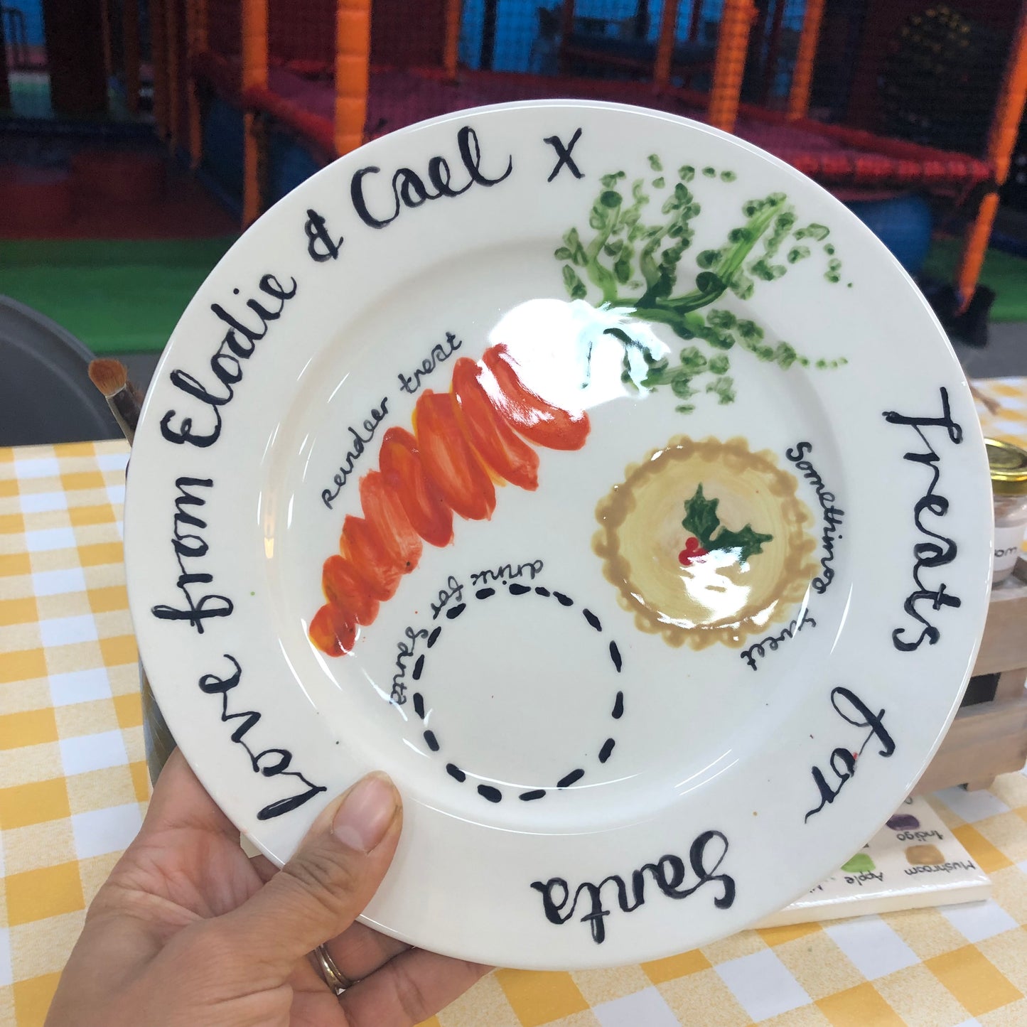 Christmas Plate Painting at Bedford Park - Sunday 15 Dec 24